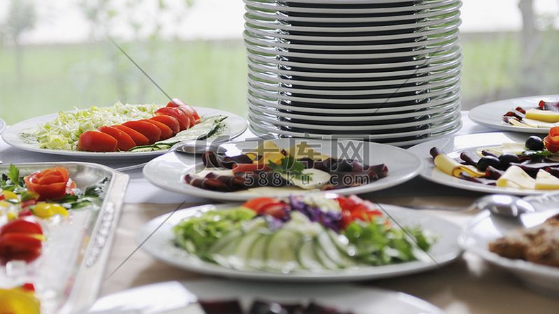 揭秘零食批发一手货源代理：条件与注意事项
