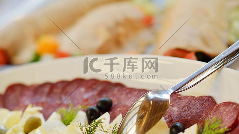 米面制品原料价格波动背后的原因解析**